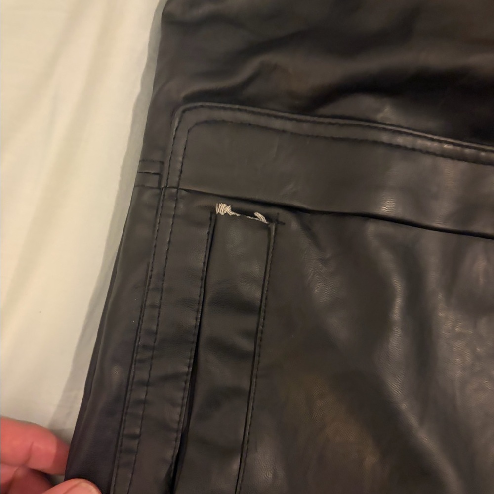 Bottega Veneta Black Leather Jacket - Picture 3 of 8